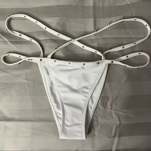 Minimale Animale Studded White Bikini Bottom